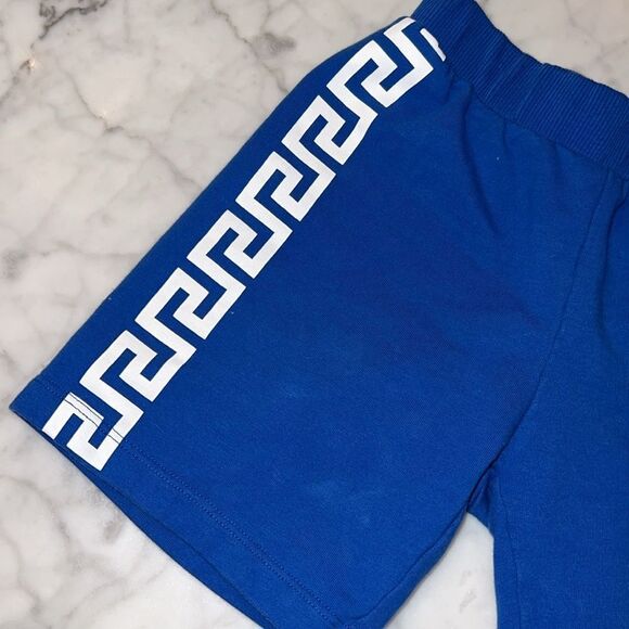 VERSACE BOYS BLUE & WHITE LOGO SHORTS 36M - Picture 5 of 7
